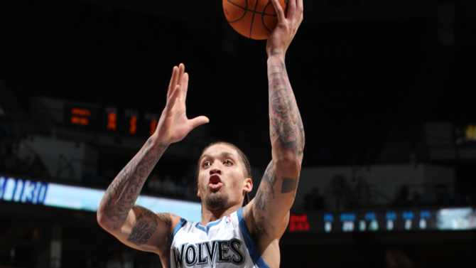 青训小将关键传球助攻队友破门（青训新星关键妙传助队友破门）