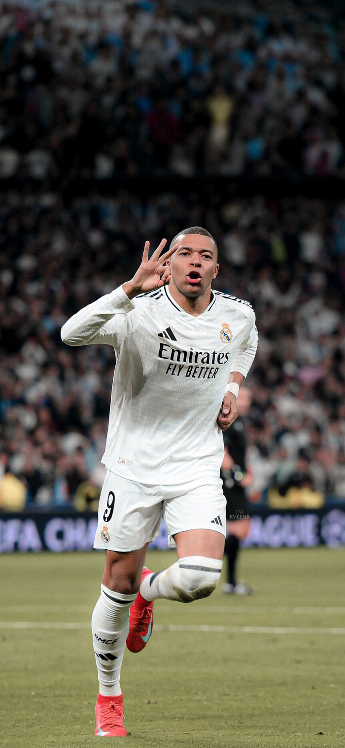 赣州队1-0宜春队，总比分3-0夺得赣超冠军，卢欣头球破门（赣州队1-0力克宜春队，总比分3-0问鼎赣超，卢欣头球建功）