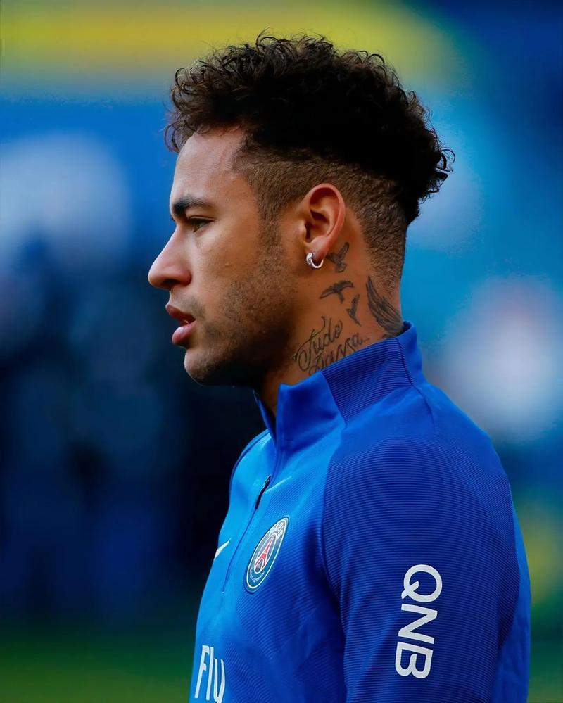 格里芬：我会继续用恐怖来形容文班的比赛 他的防守还能变强（格里芬：文班打球让人畏惧，防守端仍有成长空间）