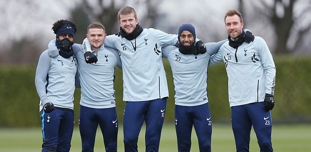 佩工：皮球先打在球员身上再弹到手上，裁判硬造了一个点球（佩工：球先中身体再碰手臂，主裁强行判点球）