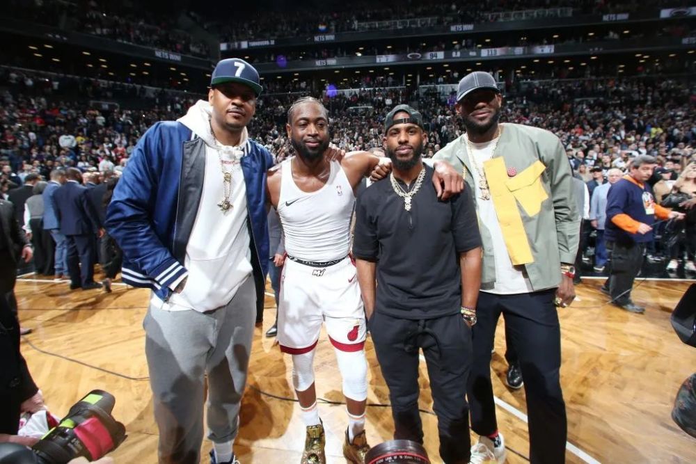 媒体人：庞峥麟最吸引人的是球商 被盯防仍展示出鲜明的比赛内容（媒体评庞峥麟：球商出众，严防之下仍打出鲜明表现）