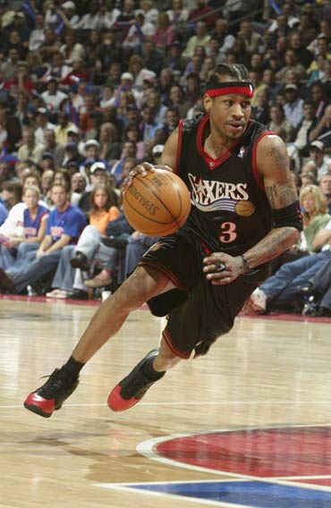 记者：郑智有望接替邵佳一执教青岛西海岸（据记者消息，郑智或将接棒邵佳一执掌青岛西海岸）