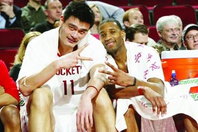 62场，埃梅里成为维拉队史带队英超胜场数第一的主帅（埃梅里执教62场，登顶维拉英超胜场最多主帅）