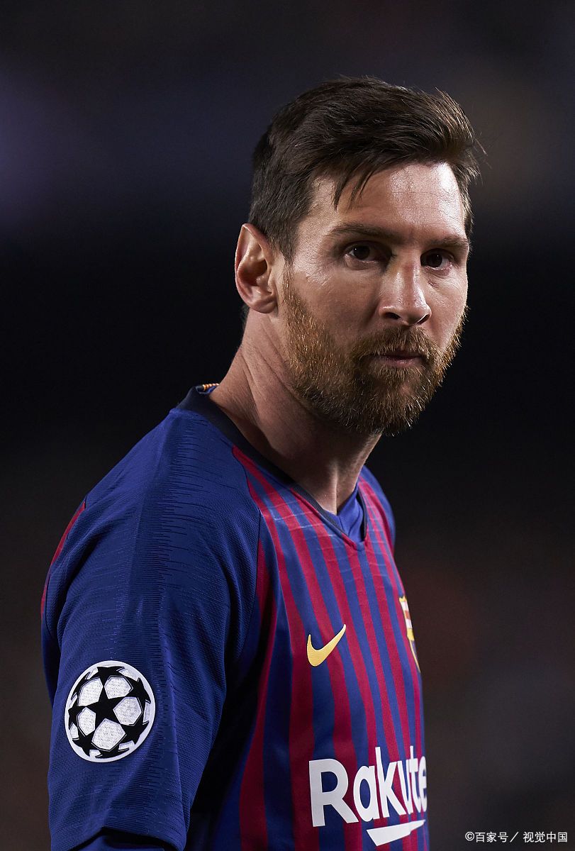 理疗师：DV9的伤和丁丁、卢卡库类似，可能需要3到5个月恢复（理疗师：DV9伤势类似丁丁和卢卡库，康复期或为3到5个月）