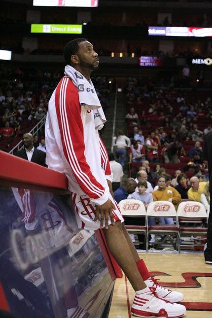 吓人，一巴拉圭球员在侏儒美洲杯头部着地后当场失去意识（惊险一幕：短身材美洲杯一名巴拉圭球员头部着地后当场昏迷）