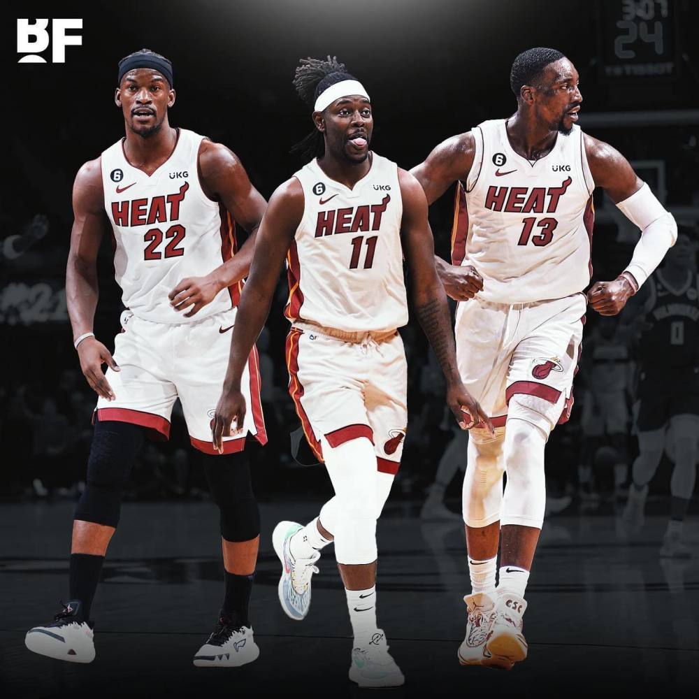 C罗社媒宣布对AI公司Perplexity进行投资，后者估值200亿美元（C罗在社交媒体披露入股AI公司Perplexity，企业估值达200亿美元）