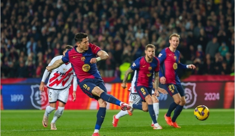 意媒：国米和米兰想签马里奥-希拉，拉齐奥给球员估价3500万（意媒：国米、米兰有意引进马里奥-希拉，拉齐奥标价3500万）