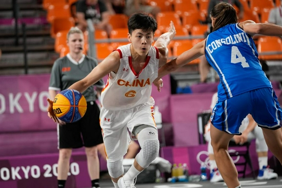 米切尔砍下48+4+4得分赛季新高，带队完成15分逆转（米切尔48分4板4助创赛季新高，率队实现15分大逆转）