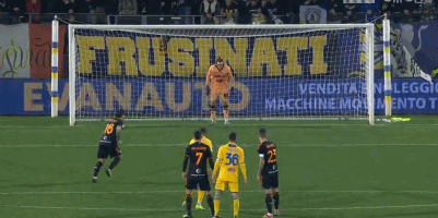 舍甫琴科：我喜欢这支米兰的热情；莱奥能在我那时的米兰踢球（舍甫琴科：现今米兰的激情可嘉，莱奥放到我当年的米兰也能站稳）