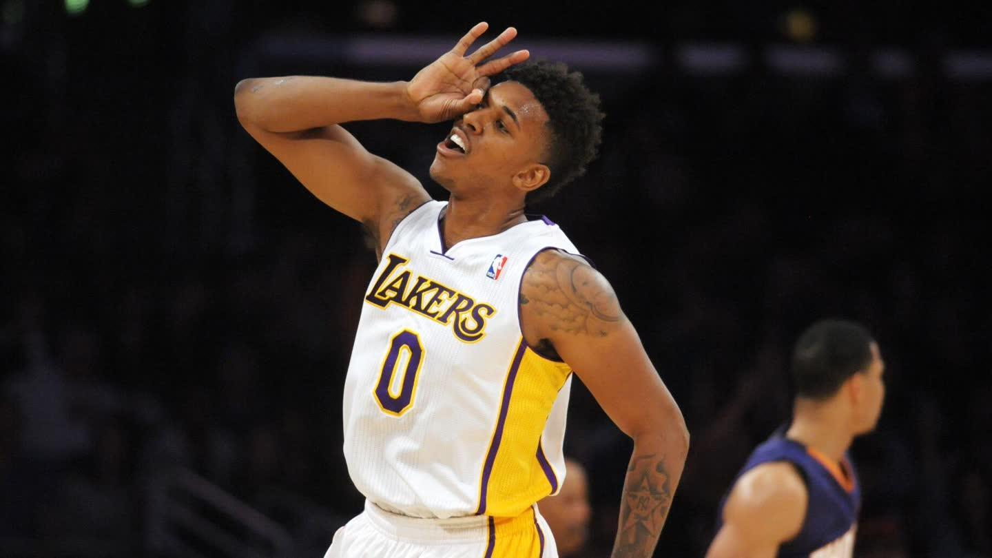 巧合？美国队此前刚赢了世界杯小组赛对手澳大利亚、巴拉圭（巧合还是必然？美国队此前刚战胜过世界杯同组的澳大利亚和巴拉圭）