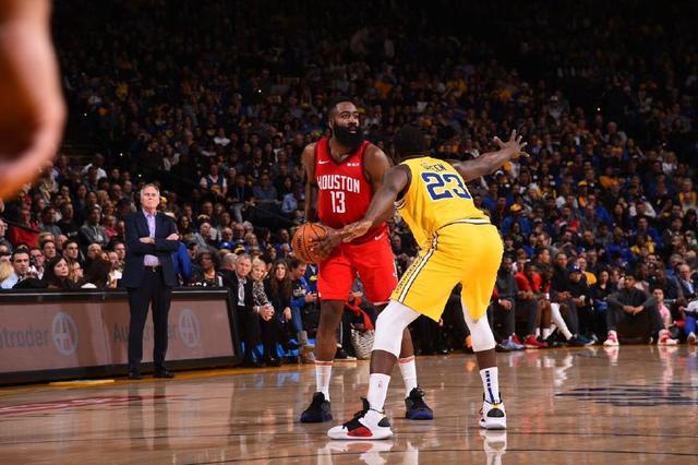 队记：杜兰特已经不在球队的伤病报告中，预计将回归火箭队（队记者称杜兰特已从伤病报告移除，预计即将回归火箭）