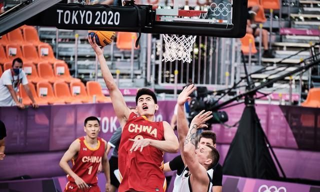 仰望乔丹！吉迪成公牛第二快达成1500分500板500助球员（致敬乔丹！吉迪成公牛队史第二快达成1500分500篮板500助攻的球员）