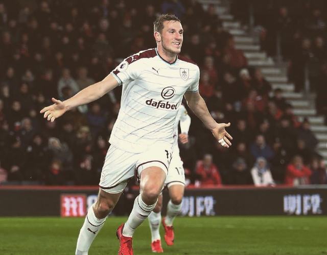 中国足球2025低迷成绩汇总，激励2026，多线出战期待反弹（2025中国足球低迷盘点：以挫为励冲刺2026，多线征战期待回暖）