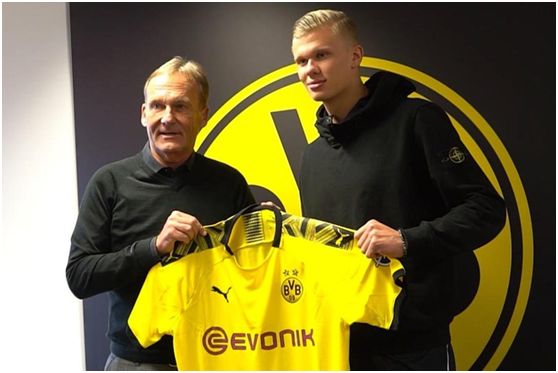 谌贻琴出席国家足球青训中心揭牌仪式（谌贻琴出席国家足球青训中心揭牌活动）