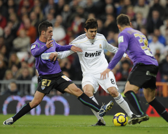 里夫斯调侃：篮球／纸牌／保龄球／飞镖 东契奇在这些方面都赢不了我（里夫斯笑称：无论篮球、纸牌、保龄球还是飞镖，东契奇都赢不了我）