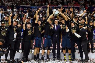 德天空：法比奥-席尔瓦对出场时间不满，考虑冬窗离开多特（德天空：出场机会偏少，法比奥-席尔瓦或在冬窗考虑离开多特）