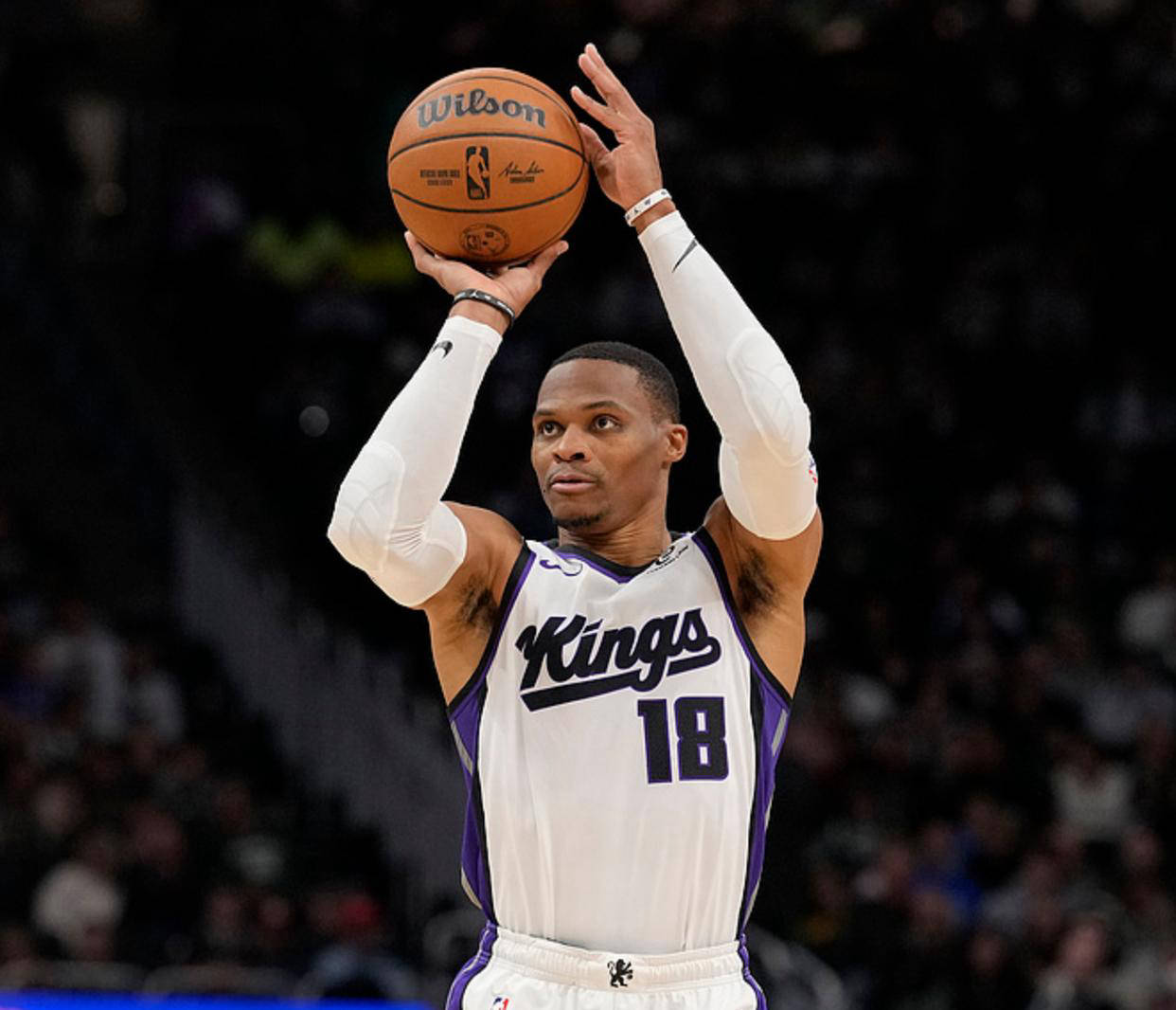 KD：我们成功搞了对面的心态，这种能量是我们今后也需要的（KD：我们打崩了对手的心态，这股能量是我们接下来要保持的）