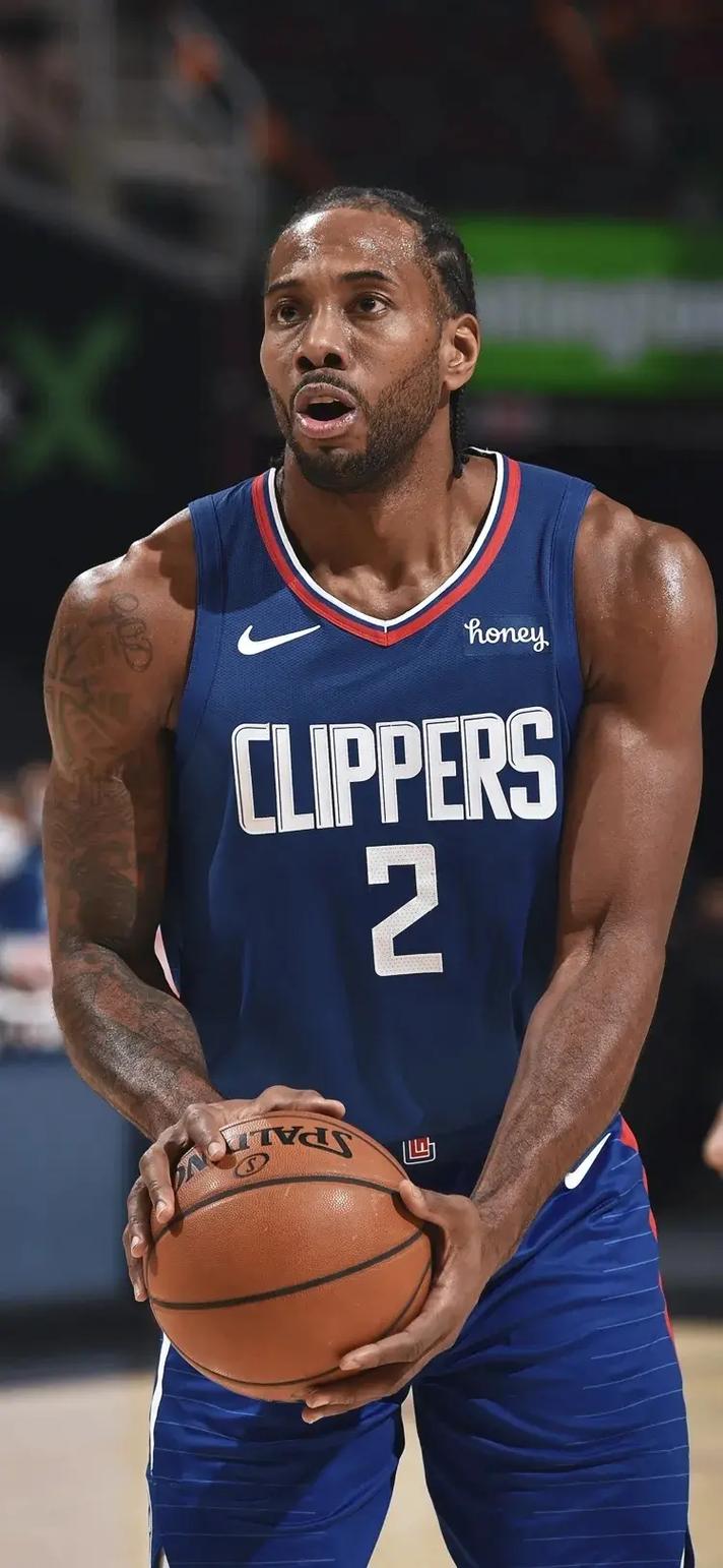 莱特利尔：内马尔上大号时从来不关门，他害怕自己被锁进去（莱特利尔称内马尔如厕从不关门，担心被反锁在里面）