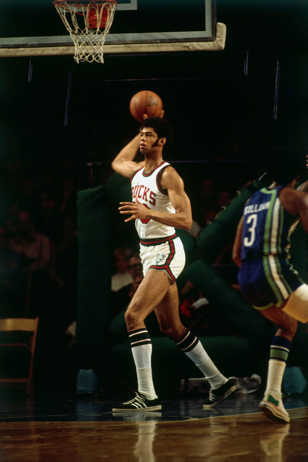 日本足协官方：铃木彩艳因伤缺席本月名单，野泽大志替补入选（日本足协通报：铃木彩艳伤退本月名单，野泽大志递补入选）