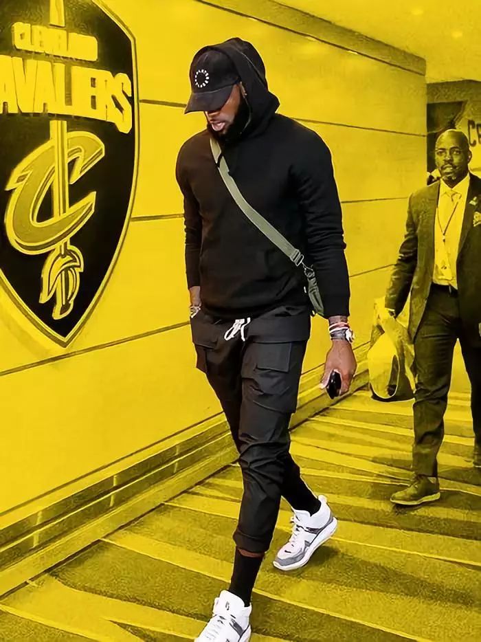 湖北U20男足全运夺金，鄂媒：这是深耕青训、弯道超车的努力（湖北U20男足全运会夺冠：青训深耕铺就弯道超车）